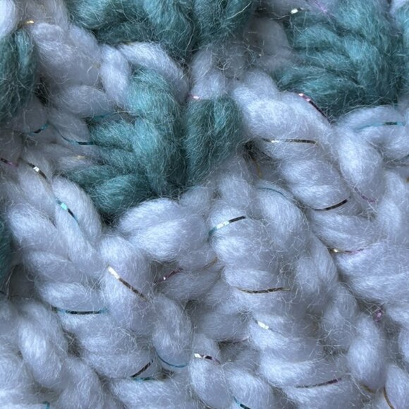 NWOT Hand Made White and Turquoise Lotus Flower Beanie/Hat - Picture 10 of 11